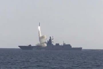 Russian Admiral Gorshkov frigate test-fires Tsirkon missile