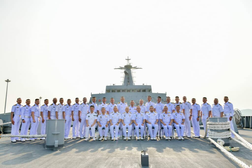 Royal Thai Navy welcomes new Type 071E LPD HTMS Chang - Naval News