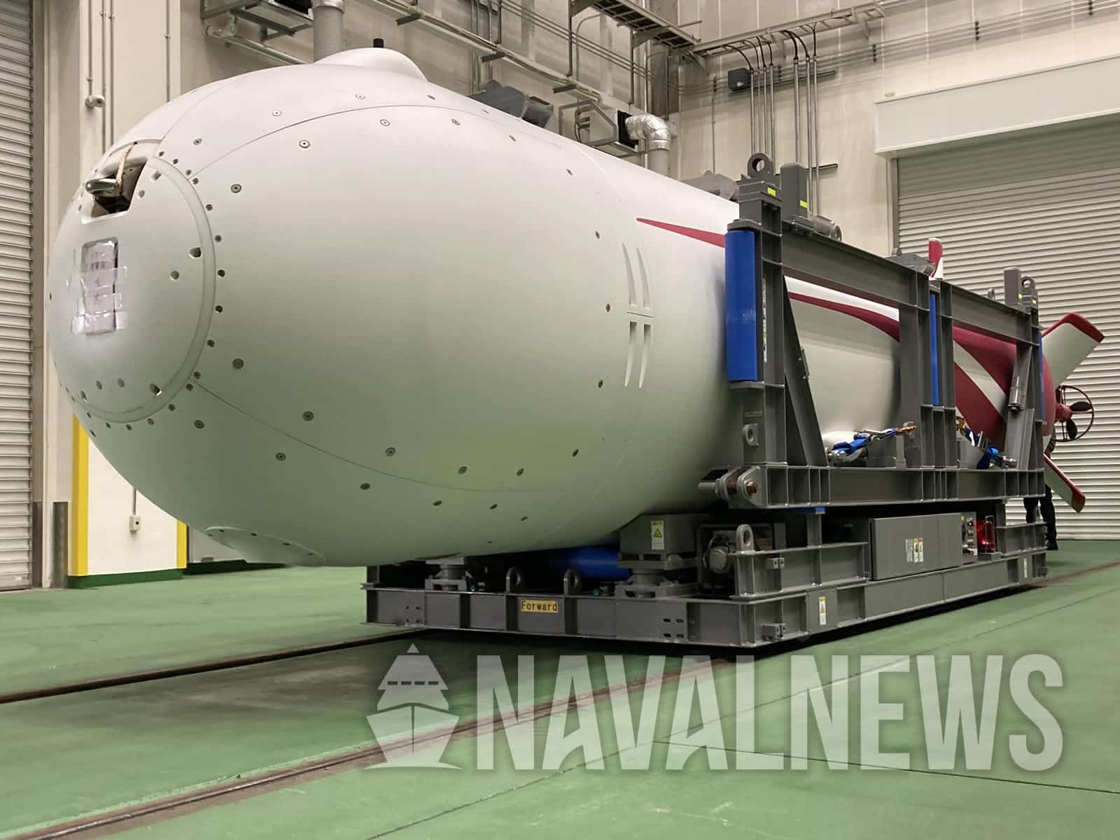 日本の新しいXLUUV潜水艦ドローンを初めて見る