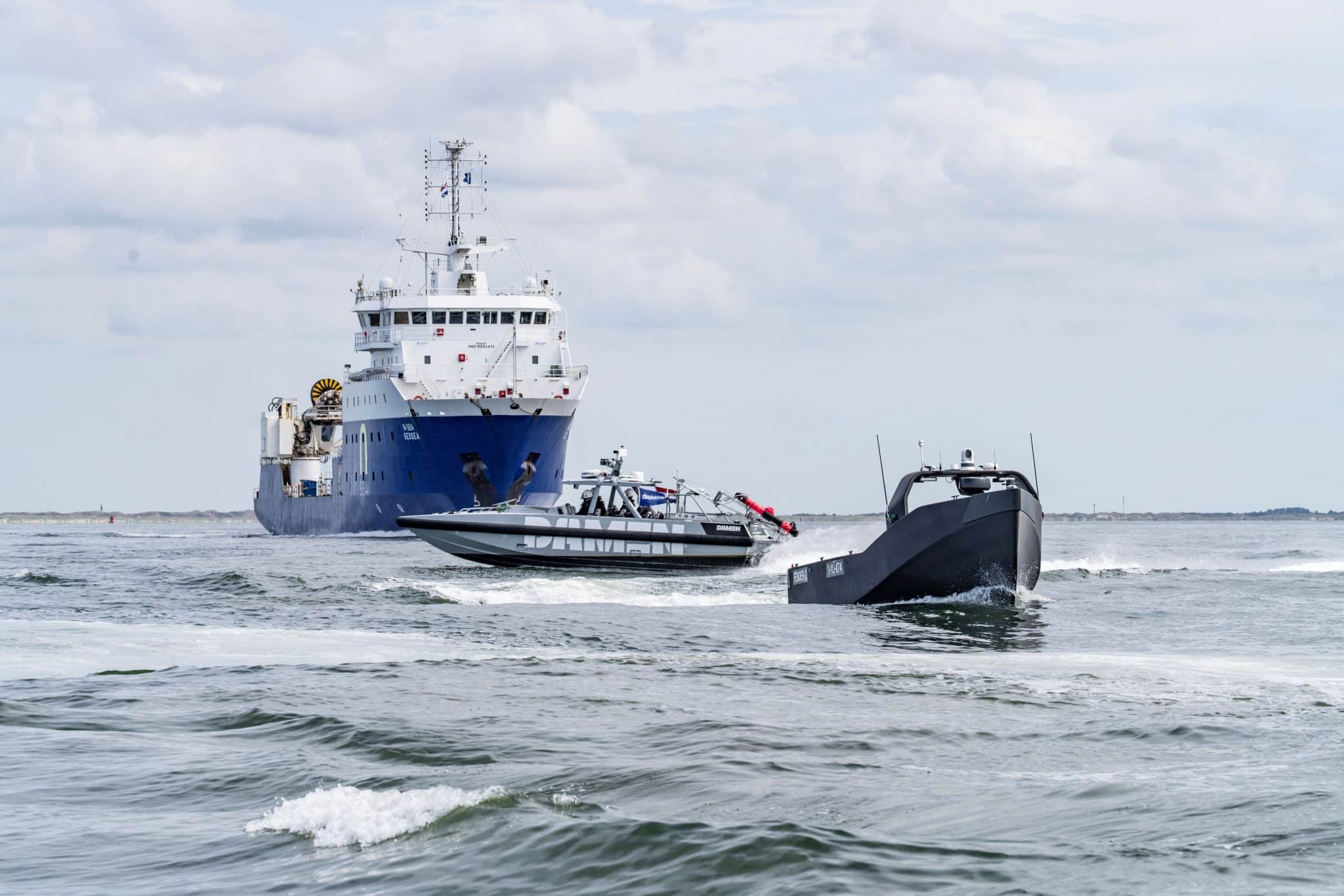 www.navalnews.com