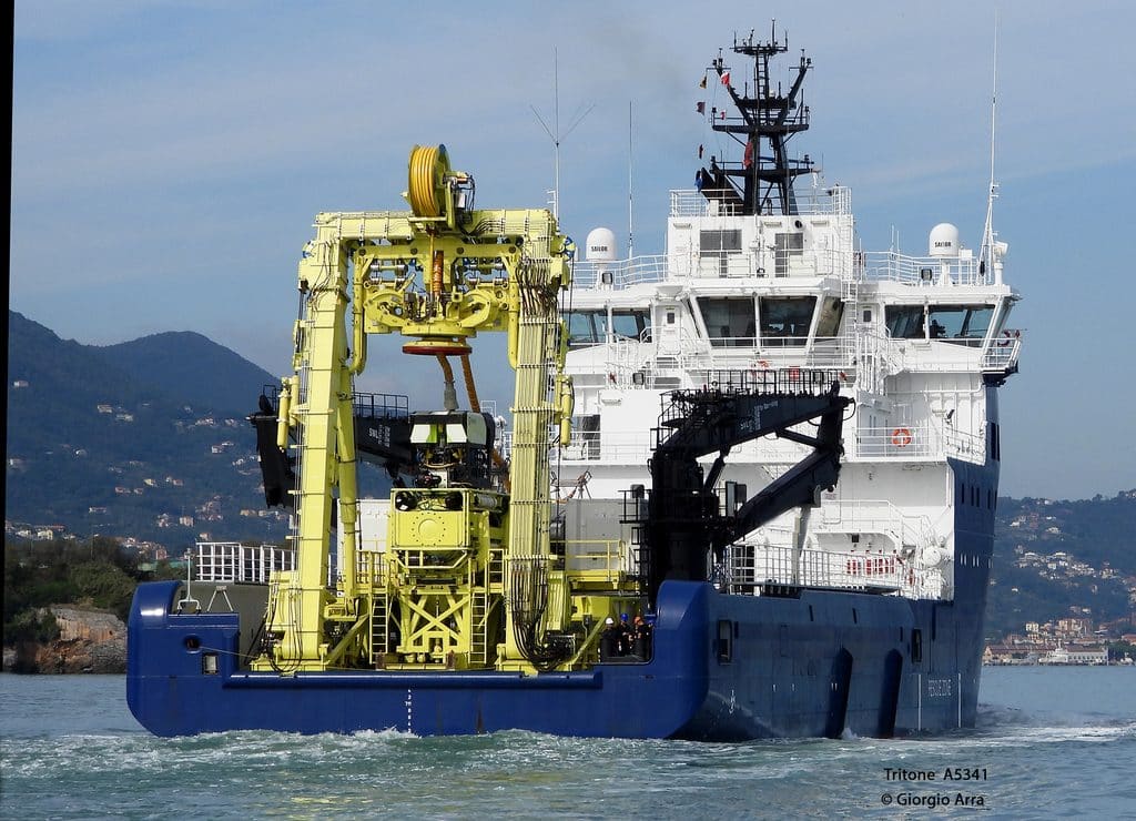 Debut embarkation for the SAVER submarine rescue suite on Italian Navy OSV Tritone