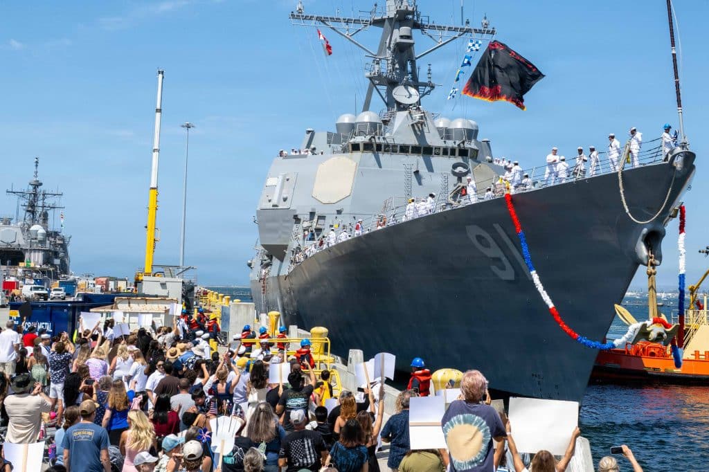 Arleigh Burke-class guided-missile destroyer USS Pinckney (DDG 91) returns to its homeport of Naval Base San Diego, Aug. 9, 2026. (U.S. Navy / Airman Apprentice Ethan Oase)